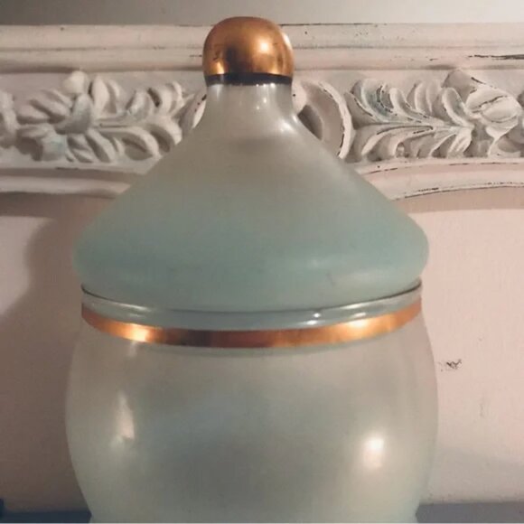 EUC Vintage Ombre Beautiful Light Baby Blue Gold Glass Candy Dish Lid 7-8” Vase - Picture 3 of 7